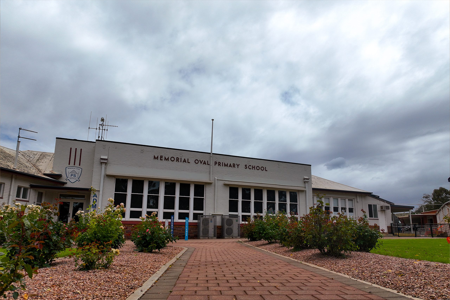 Memorial Oval Primary School officially opening their new gym 