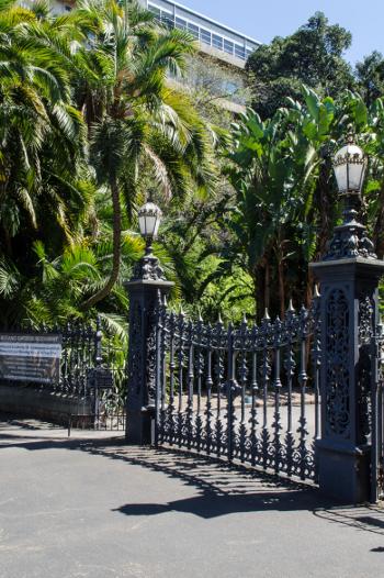 Botanic Garden gates at the entrance