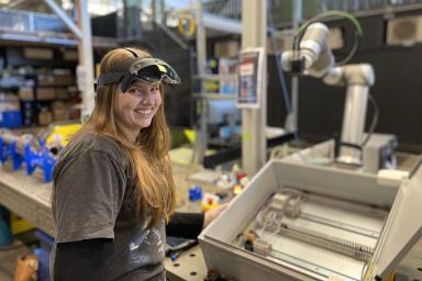 Imogen Hallett-Lowe, year 11 student at Le Fevre High School, wearing a virtual reality headset